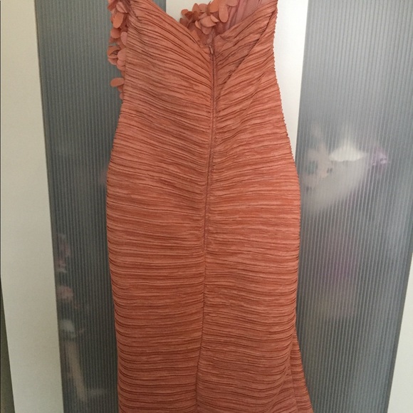 Dress - Picture 2 of 4